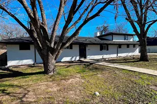 4603 3rd St, Greenville, TX 75401 - Photo 2