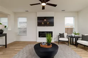 212 Colvin Ln, Justin, TX 76247 - Photo 8