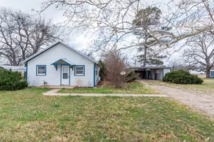 425 S 1st St W, Clyde, TX 79510 - Photo 4