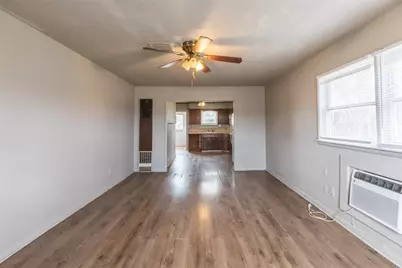 425 S 1st Street W, Clyde, TX 79510 - Photo 8