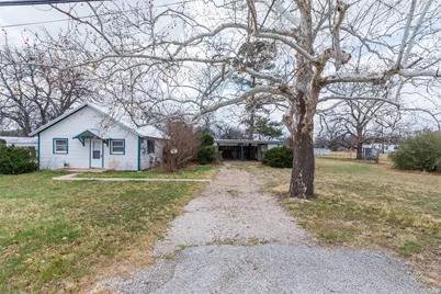 425 S 1st Street W, Clyde, TX 79510 - Photo 2