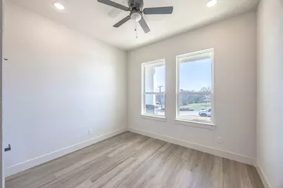 5200 Helmick Avenue, Fort Worth, TX 76107 - Photo 22