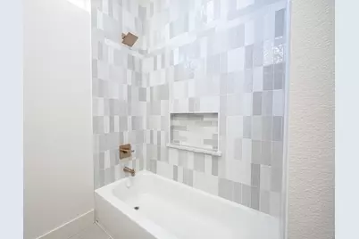 5200 Helmick Avenue, Fort Worth, TX 76107 - Photo 24