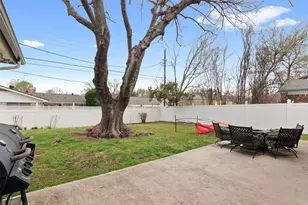 2201 Mountainview Dr, Hurst, TX 76054 - Photo 22