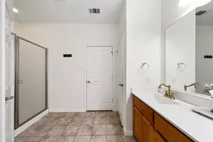 210 Maltby Rd, Irving, TX 75061 - Photo 16