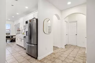 210 Maltby Rd, Irving, TX 75061 - Photo 4