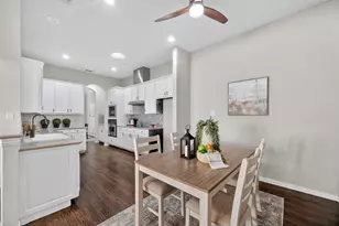 3215 Ricci Ln, Irving, TX 75062 - Photo 10