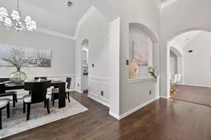 3215 Ricci Ln, Irving, TX 75062 - Photo 2