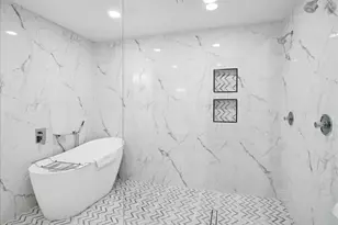 4263 Shady Bend Dr, Dallas, TX 75244 - Photo 24