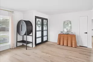 4263 Shady Bend Dr, Dallas, TX 75244 - Photo 4