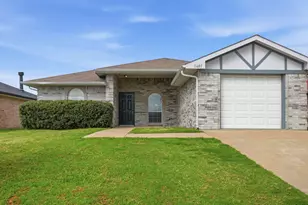 1607 Tampa Bay Dr, Dallas, TX 75217 - Photo 2