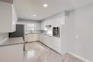 14724 Overview Dr, Dallas, TX 75254 - Photo 10