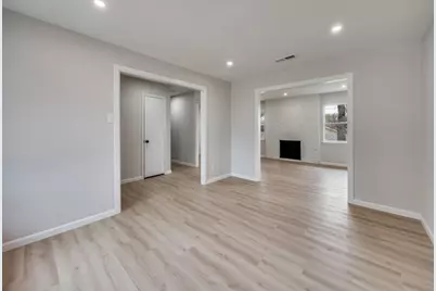 5916 Meredith Lane, Edgecliff Village, TX 76134 - Photo 8