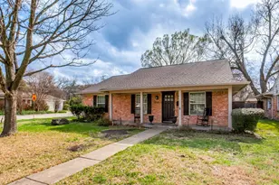 7130 Rutgers Dr, Dallas, TX 75214 - Photo 2