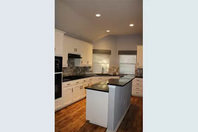 10212 Red Bluff Lane, Fort Worth, TX 76177 - Photo 12