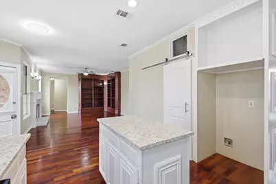 6204 Kingswood Drive, Arlington, TX 76001 - Photo 12