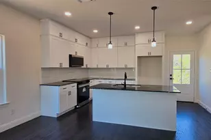 5660 Lone Star Cir, Granbury, TX 76048 - Photo 6