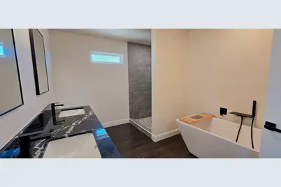 5660 Lone Star Circle, Granbury, TX 76048 - Photo 18