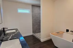 5660 Lone Star Cir, Granbury, TX 76048 - Photo 18