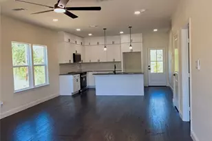 5660 Lone Star Cir, Granbury, TX 76048 - Photo 2