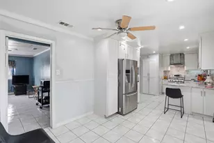 2546 W Rochelle Rd, Irving, TX 75062 - Photo 16