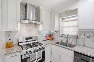 2546 W Rochelle Rd, Irving, TX 75062 - Photo 12