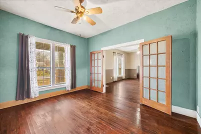 410 S Preston Street, Wolfe City, TX 75496 - Photo 8
