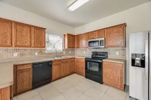 817 Kentucky Derby Ln, Fort Worth, TX 76179 - Photo 6