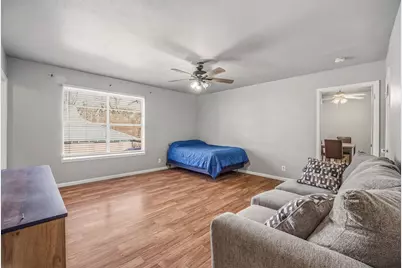 582 W College Street, Stephenville, TX 76401 - Photo 6