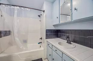 582 W College St, Stephenville, TX 76401 - Photo 8