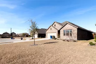 1421 Avalon Ct, Celina, TX 75009 - Photo 2