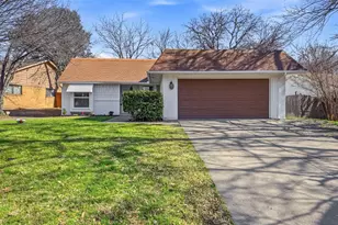 2879 Elsinor Dr, Fort Worth, TX 76116 - Photo 2