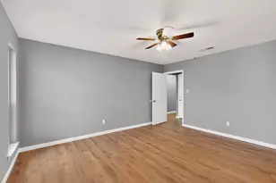 6820 Mickey Dr, Watauga, TX 76148 - Photo 24