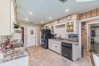 603 Roaring Creek Circle, Oak Leaf, TX 75154 - Photo 12