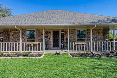 603 Roaring Creek Circle, Oak Leaf, TX 75154 - Photo 4