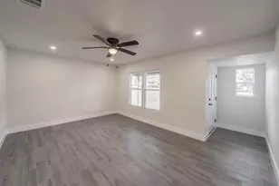 10455 Allegheny Dr, Dallas, TX 75229 - Photo 4