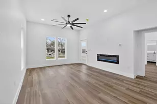 2307 Refugio Ave, Fort Worth, TX 76164 - Photo 6