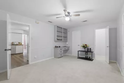 525 Candlewood Lane, Garland, TX 75041 - Photo 10