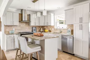 7014 Wake Forrest Dr, Dallas, TX 75214 - Photo 10