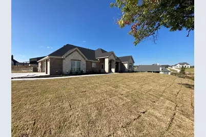 1042 Deer Island Court, Azle, TX 76020 - Photo 2