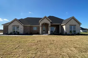 1042 Deer Is Ct, Azle, TX 76020 - Photo 1