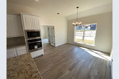 1042 Deer Island Court, Azle, TX 76020 - Photo 10