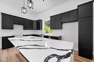 1475 McKee St, Dallas, TX 75215 - Photo 16