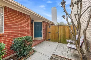 934 Highgate Dr, Lewisville, TX 75067 - Photo 2