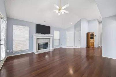 934 Highgate Drive, Lewisville, TX 75067 - Photo 4