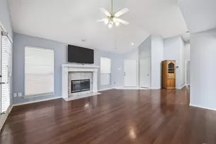 934 Highgate Dr, Lewisville, TX 75067 - Photo 4