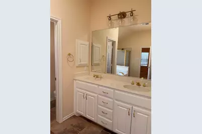 8805 Rolling Springs Court, Fort Worth, TX 76120 - Photo 8