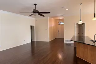 8805 Rolling Springs Ct, Fort Worth, TX 76120 - Photo 4