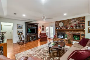 2810 N Haven Dr, Corinth, TX 76210 - Photo 4