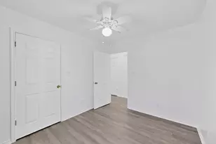 604 S Maxey St, Sherman, TX 75090 - Photo 22